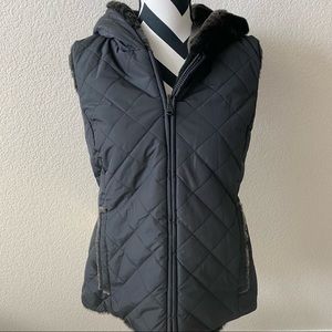 Kristen Blake || reversible faux fur trim hooded puffer vest